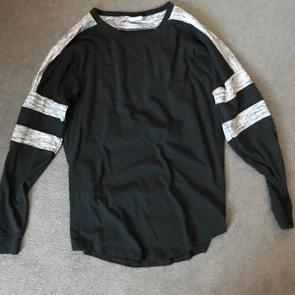 PINK Victoria's Secret Tops - 🔥1 HOUR SALE🔥PINK Victoria’s Secret long